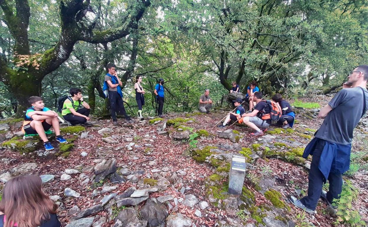 Lizartzako historia ezagutzeko bidean