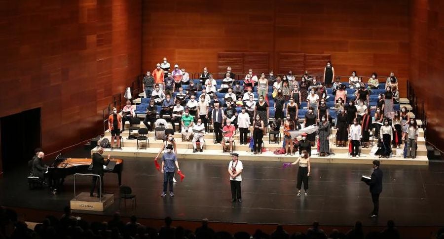 Fotos: Sorpresas con el Orfeón donostiarra
