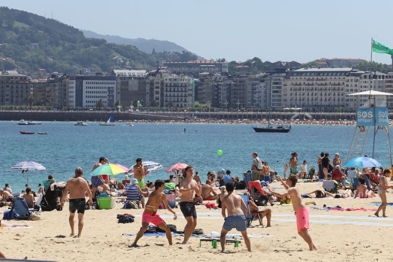 Lunes de sol y calor en Gipuzkoa.