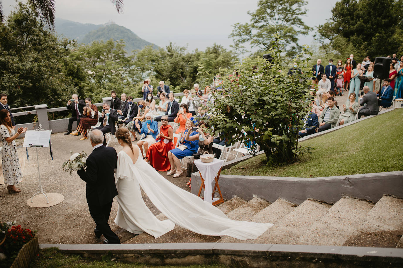 Amaia Urkia y Xabier Elorza se dieron el «sí quiero» en una emotiva ceremonia celebrada en el Mirador de Ulía