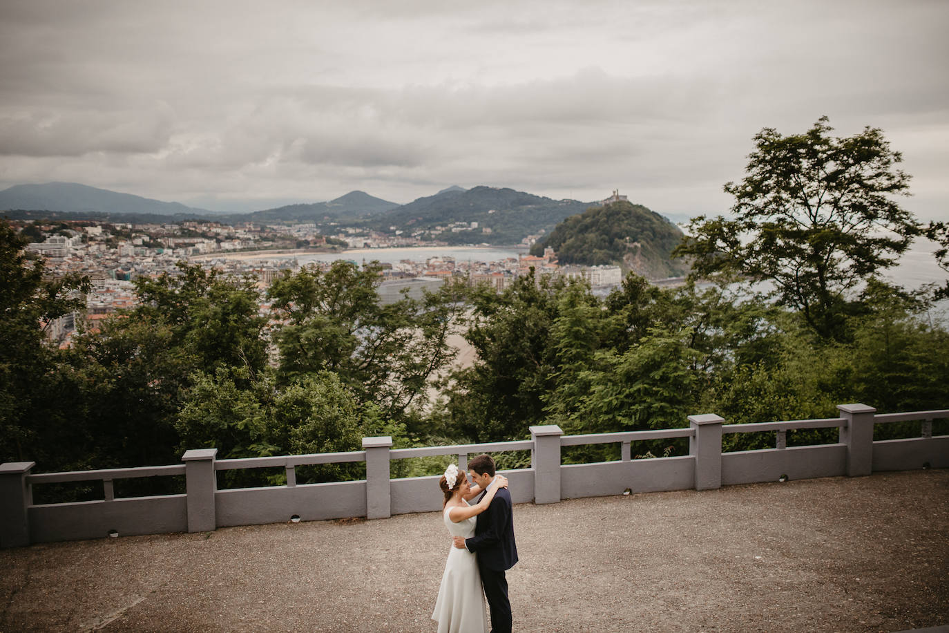 Amaia Urkia y Xabier Elorza se dieron el «sí quiero» en una emotiva ceremonia celebrada en el Mirador de Ulía