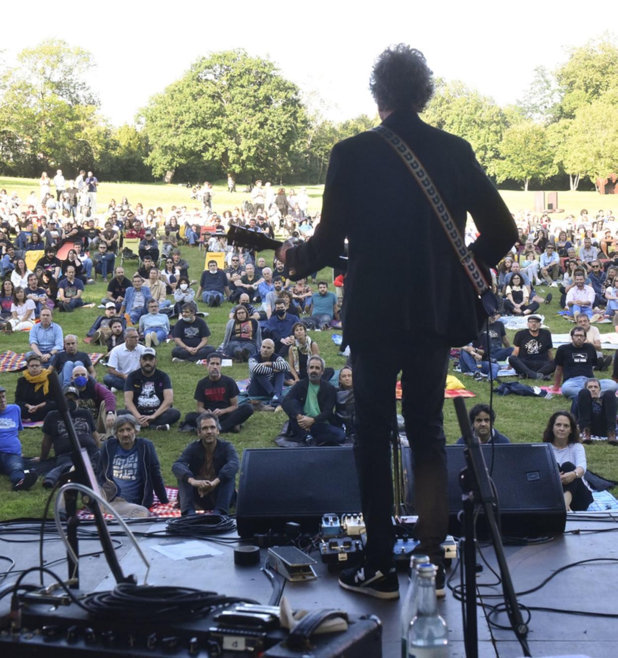 Escenario idílico para la actuación de The Jayhawks. 