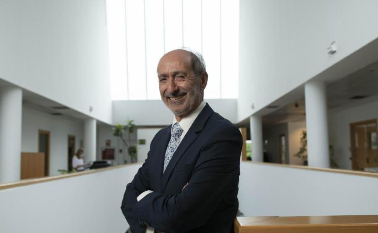 El presidente de Adegi, Eduardo Junkera, en la sede de la asociación empresarial. 