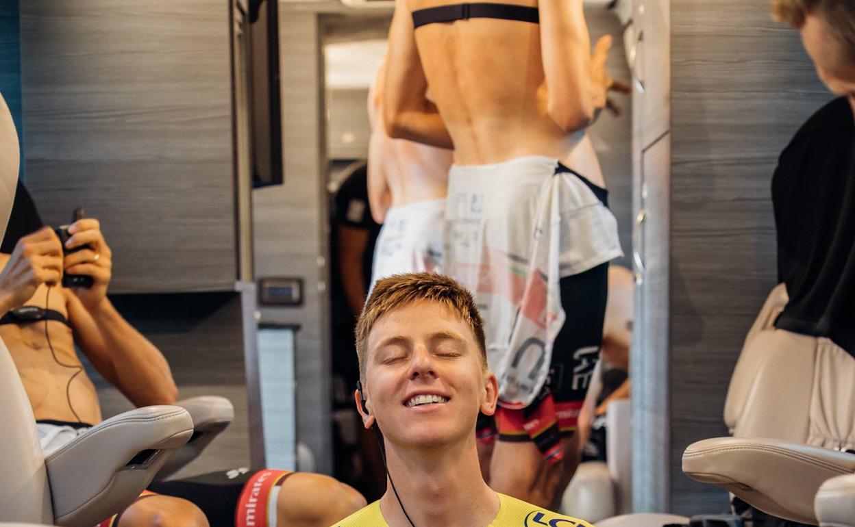 Primum vivere deinde philosophari