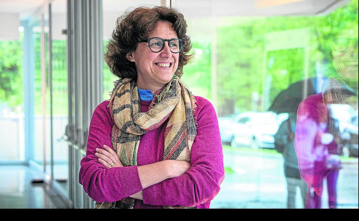 Elena Olaortua es abogada en 