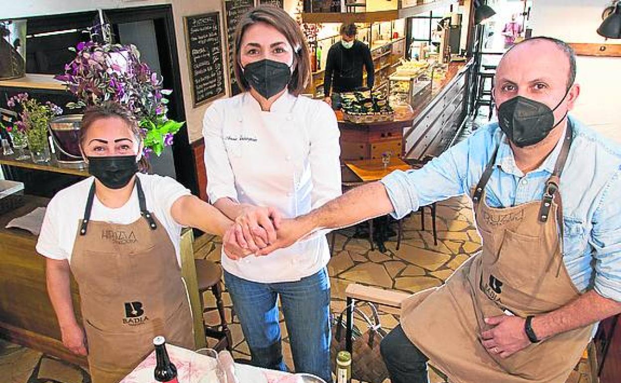 Amaia Urdangarin lleva el timón de la cocina en Badia Taberna. 