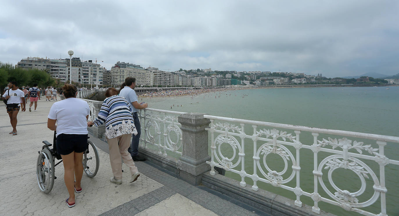Fotos: Un domingo caluroso y a remojo