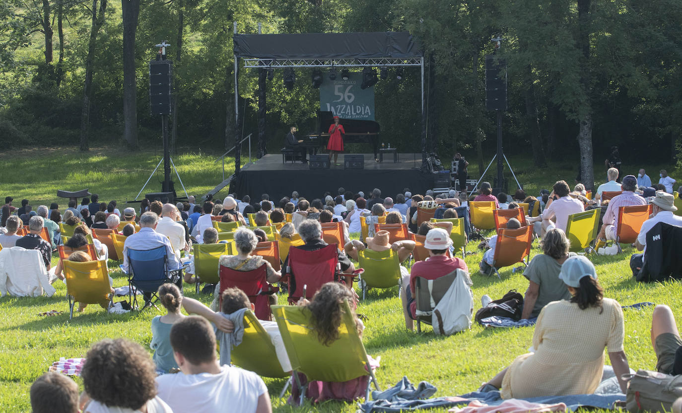 Fotos: Cécile McLorian en el concierto de adelanto del Jazzaldia