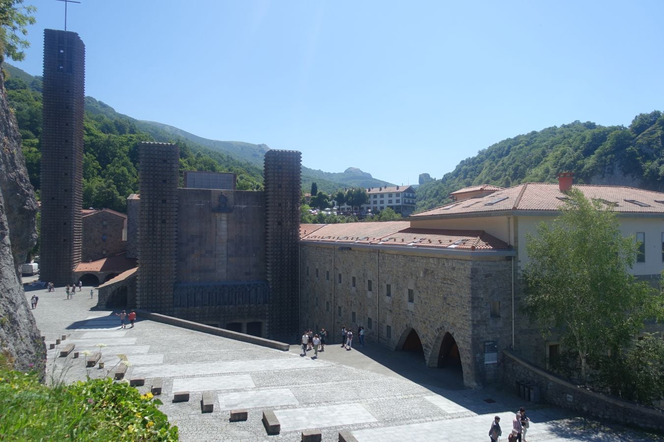 La cima más popular de la sierra de Aloña ofrece una magníficas vistas del Alto Deba y los montes que le rodean