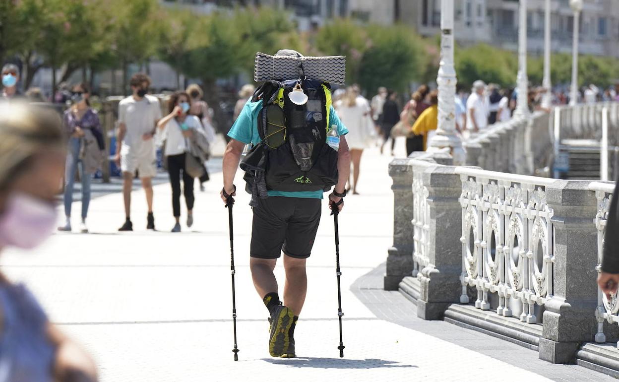 Camino de Santiago: Los peregrinos podrán sellar sus credenciales en las comisarías de la Policía Nacional de Donostia e Irun