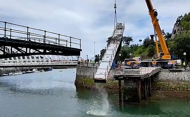 Susto en el montaje del puente de hierro de Ondarroa