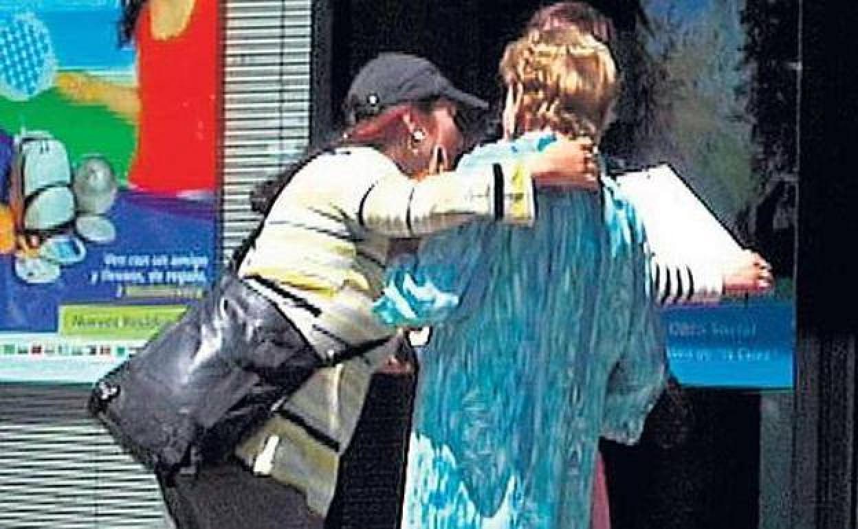 Abrazo solidario: consejos para evitar este tipo de robos