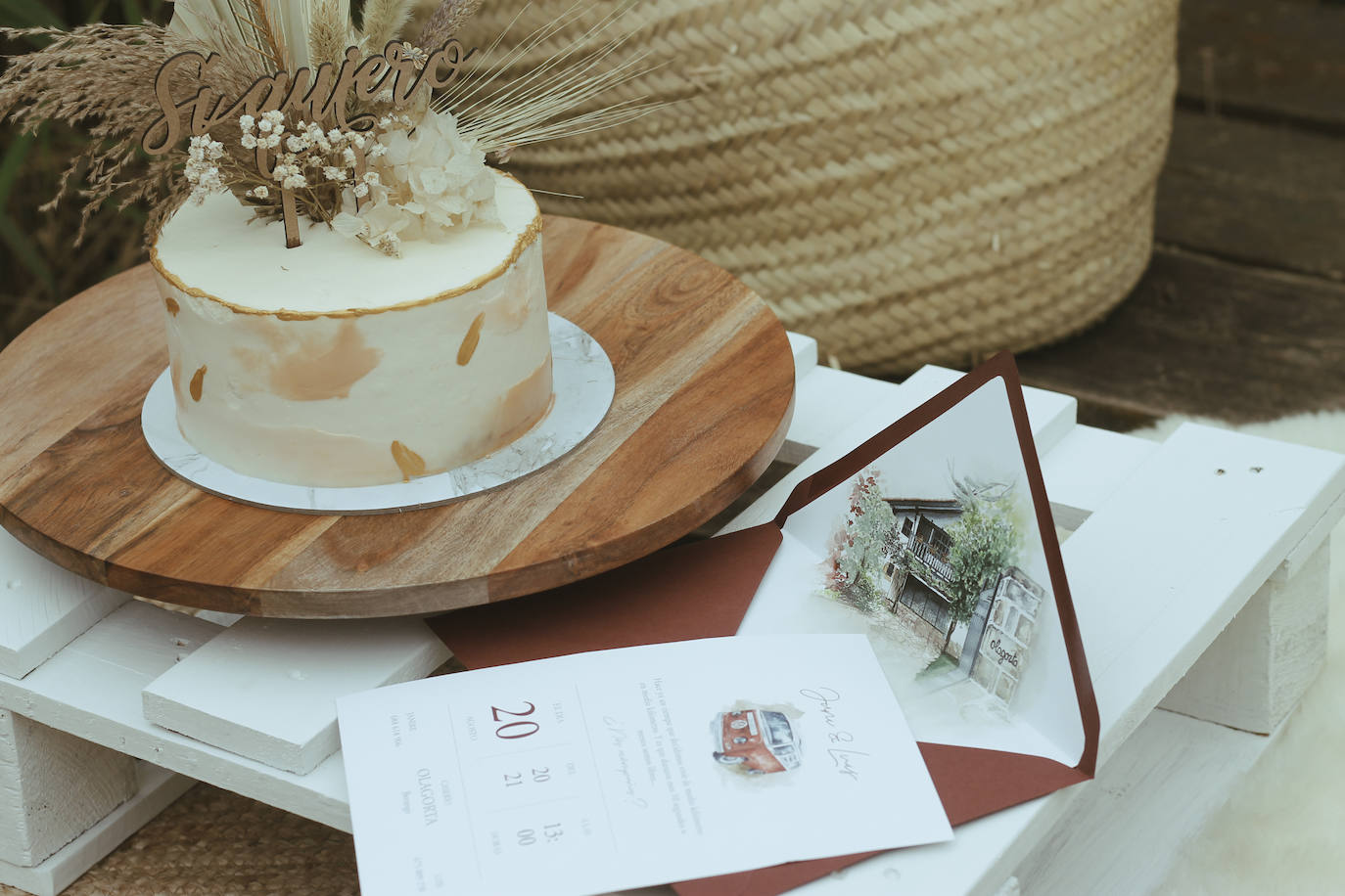 Ianire y Luis se darán el 'sí quiero' en una boda poco convencional. Antes de la esperada fecha (20 de agosto), han querido compartir su amor a través de una preboda singular cargada de amor