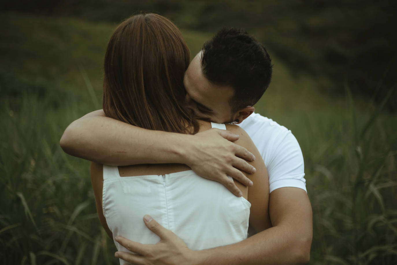 Ianire y Luis se darán el 'sí quiero' en una boda poco convencional. Antes de la esperada fecha (20 de agosto), han querido compartir su amor a través de una preboda singular cargada de amor
