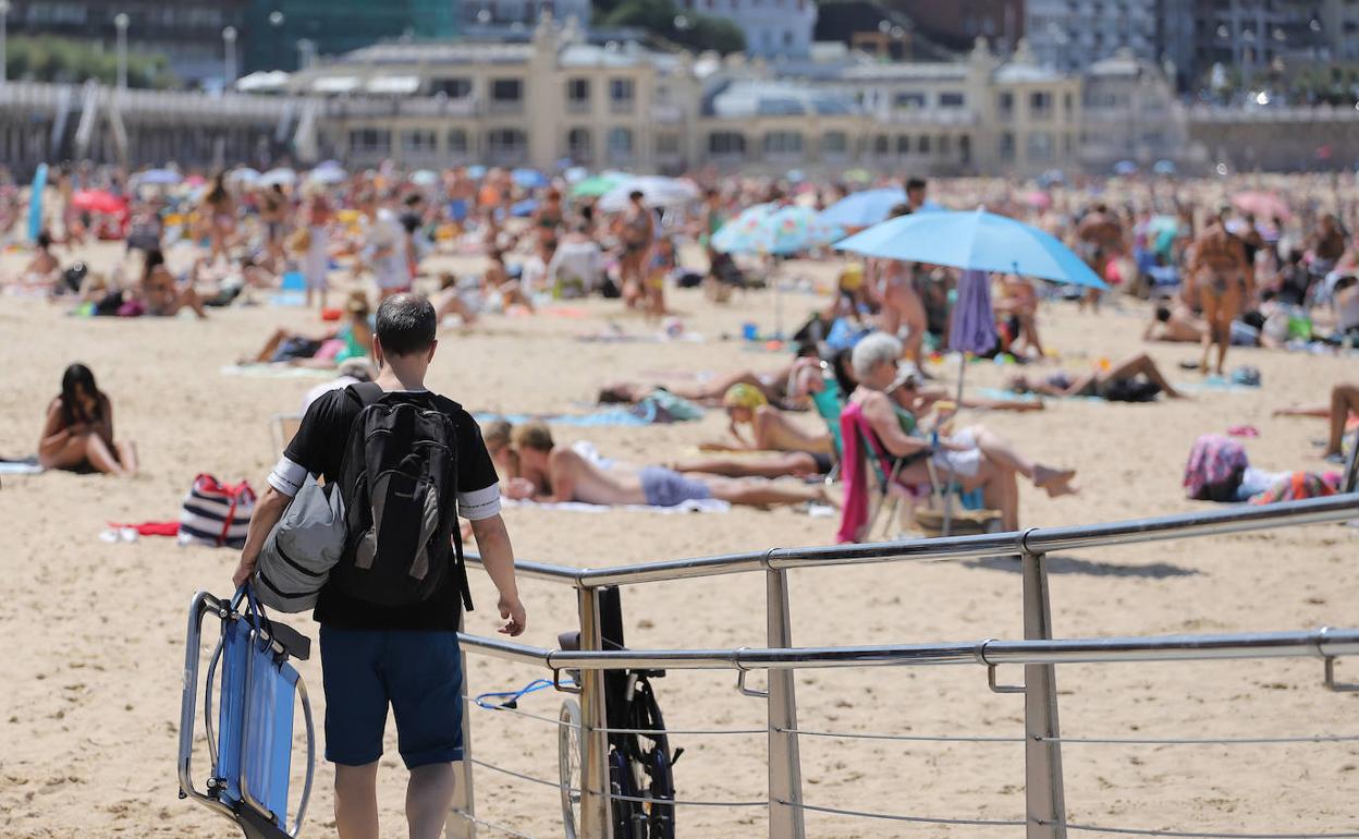 Covid en Euskadi:Euskadi suma 6,415 casos la primera semana de agosto, un 35% menos que la anterior