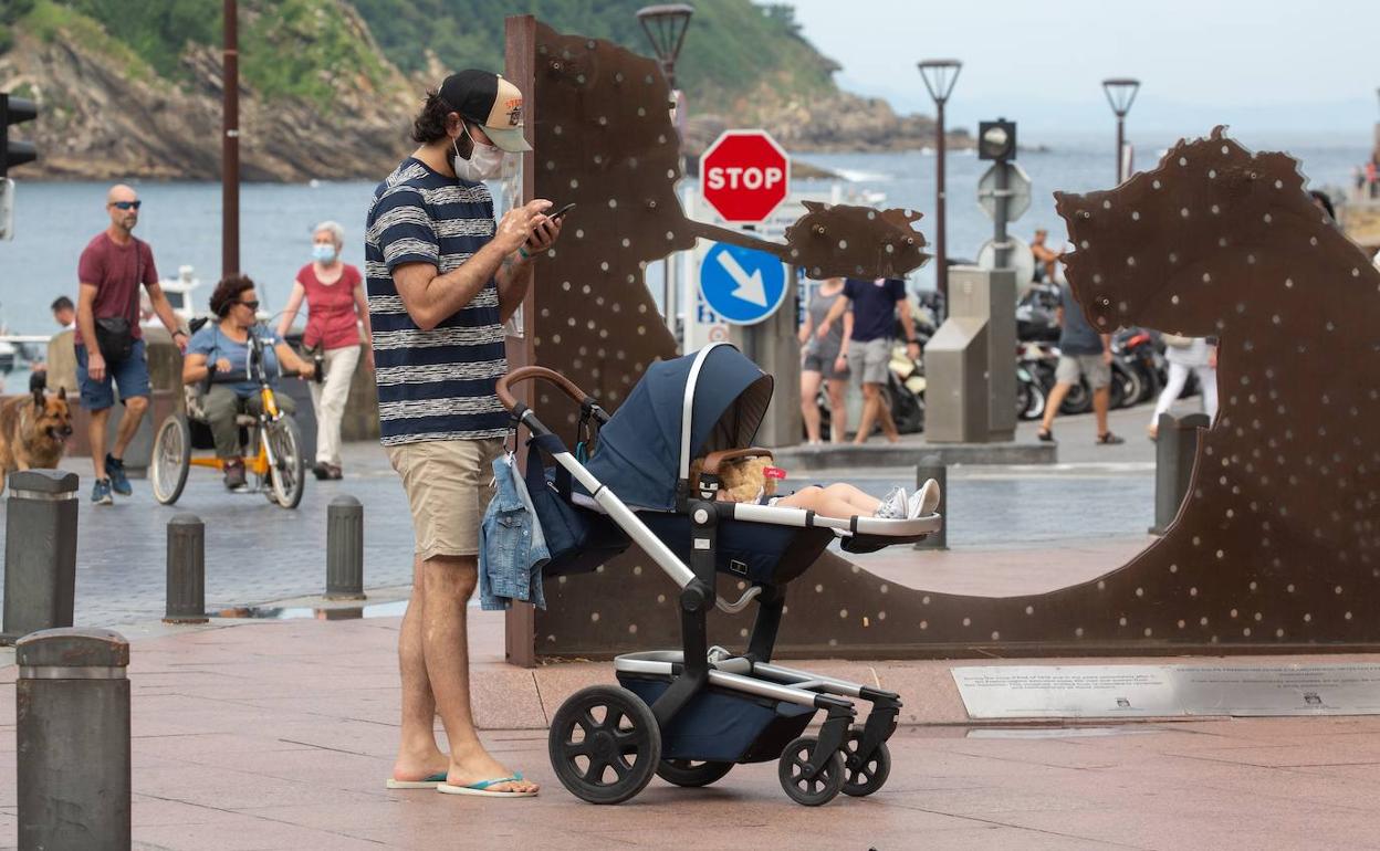 Covid en el País Vasco:Euskadi notifica otros 927 contagios y 59 ingresos hospitalarios en las últimas horas