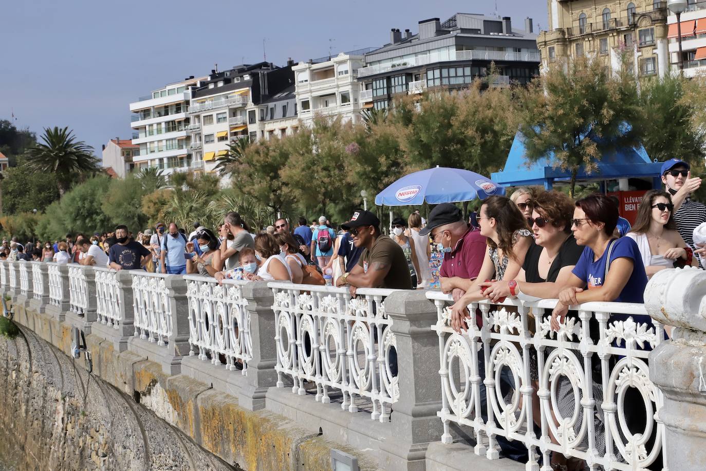 Fotos: Donostia cuelga el cartel de ‘completo’
