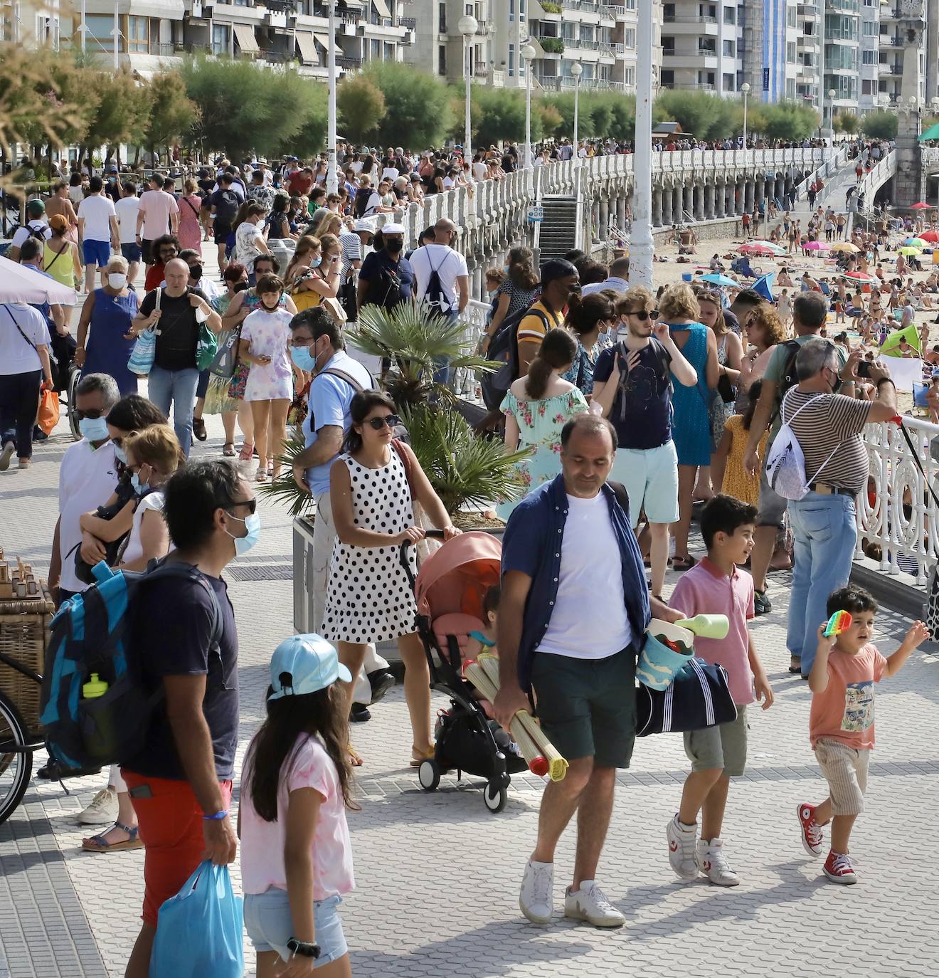 Fotos: Donostia cuelga el cartel de ‘completo’