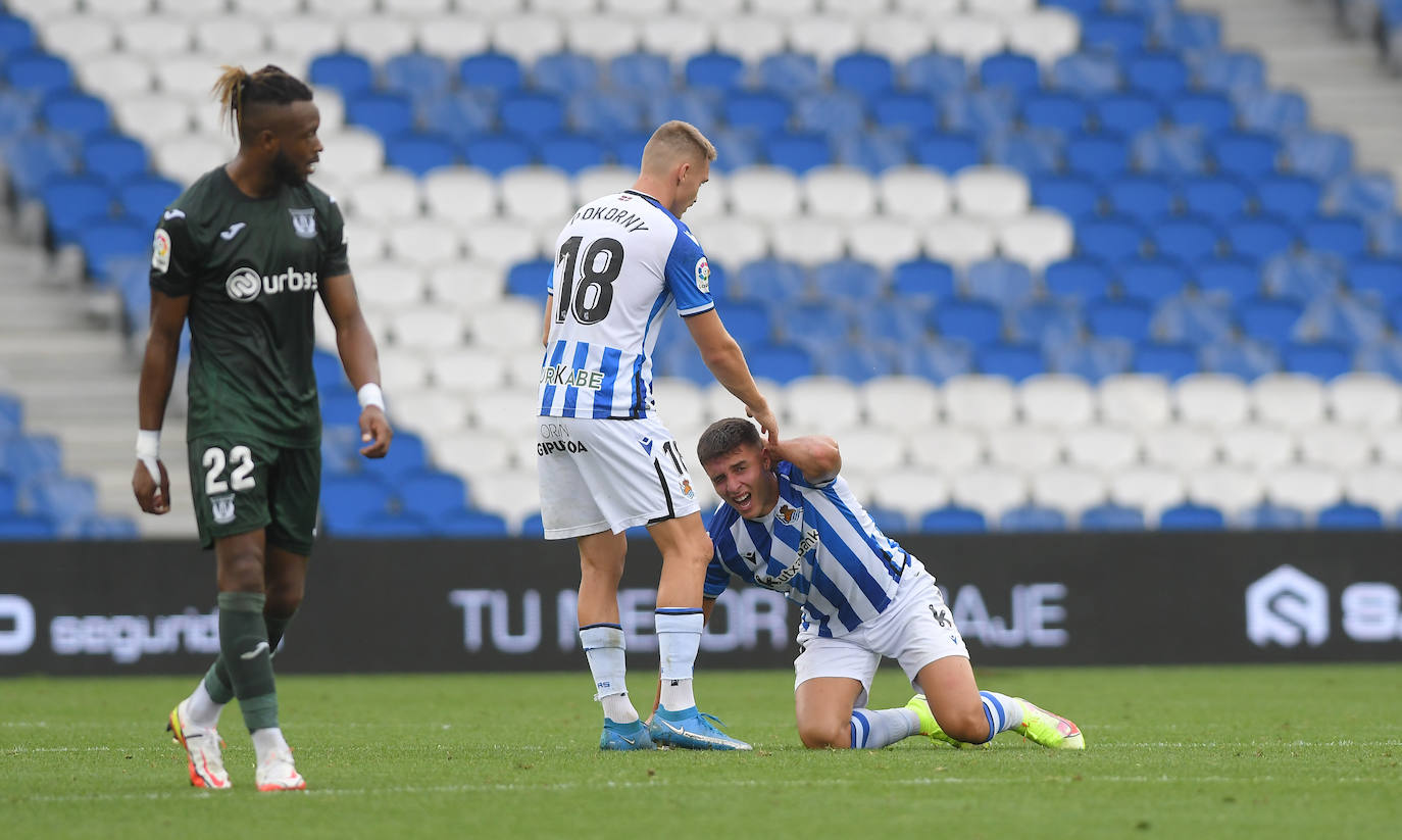 Fotos: Las mejores imágenes del debut del Sanse en el Reale Arena