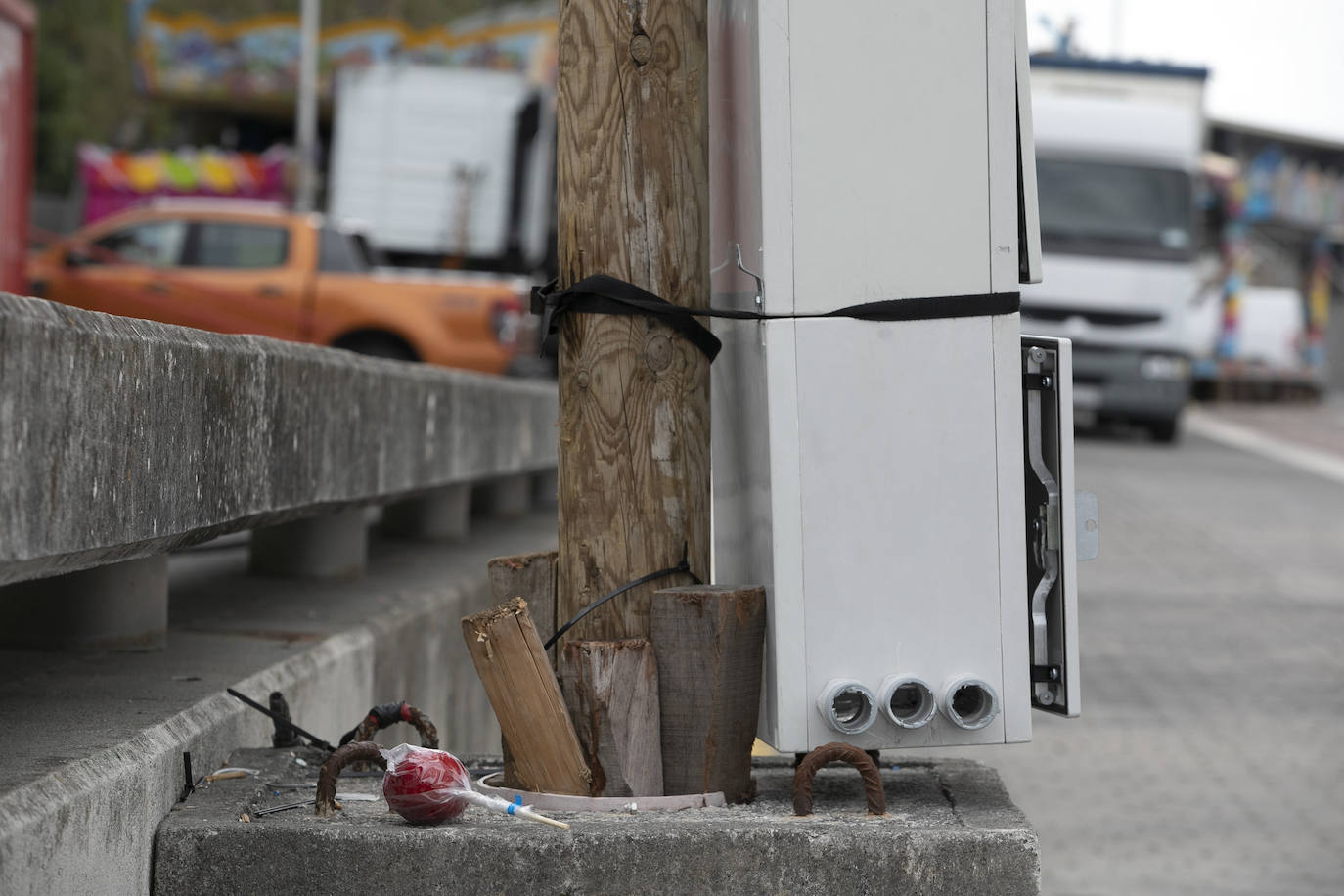 Era la primera vez que se instalaba el ferial del Paseo Nuevo sin el contexto de la celebración de la Semana Grande, lo que en un primer momento provocó dudas sobre cuál sería la respuesta del público. Ahora, una vez despedidas las atracciones el balance tanto de los feriantes como de Donostia Festak no puede ser más satisfactorio. Se han superado las expectativas en cuanto a afluencia de personas y se ha constatado un elevado respeto por el cumplimiento de las normas sanitarias impuestas por la pandemia del Covid.