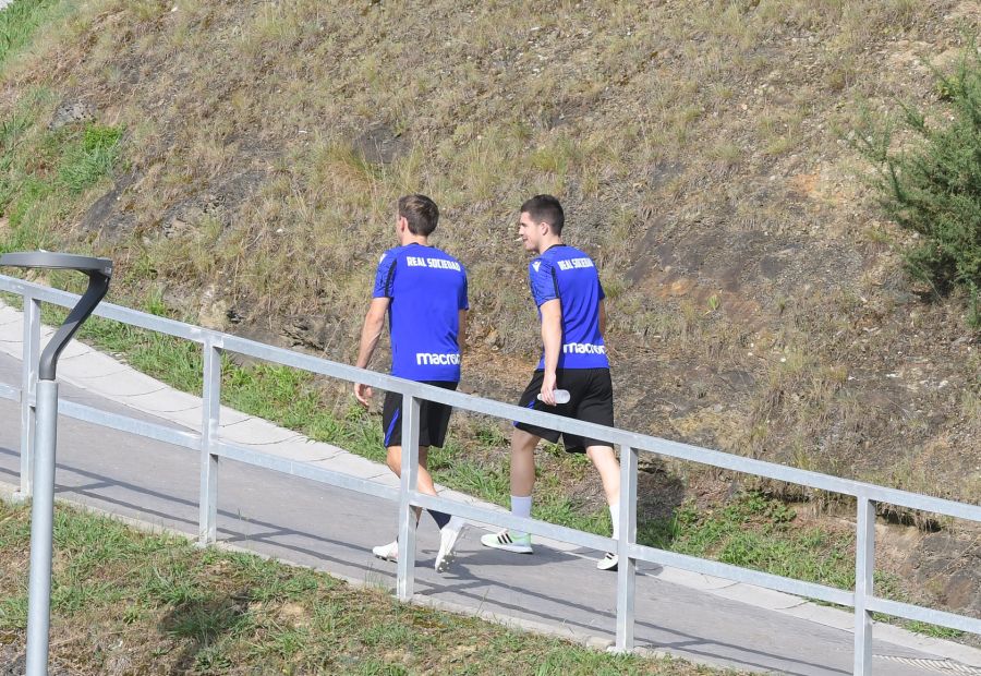 Fotos: Isak vuelve a entrenar en Zubieta