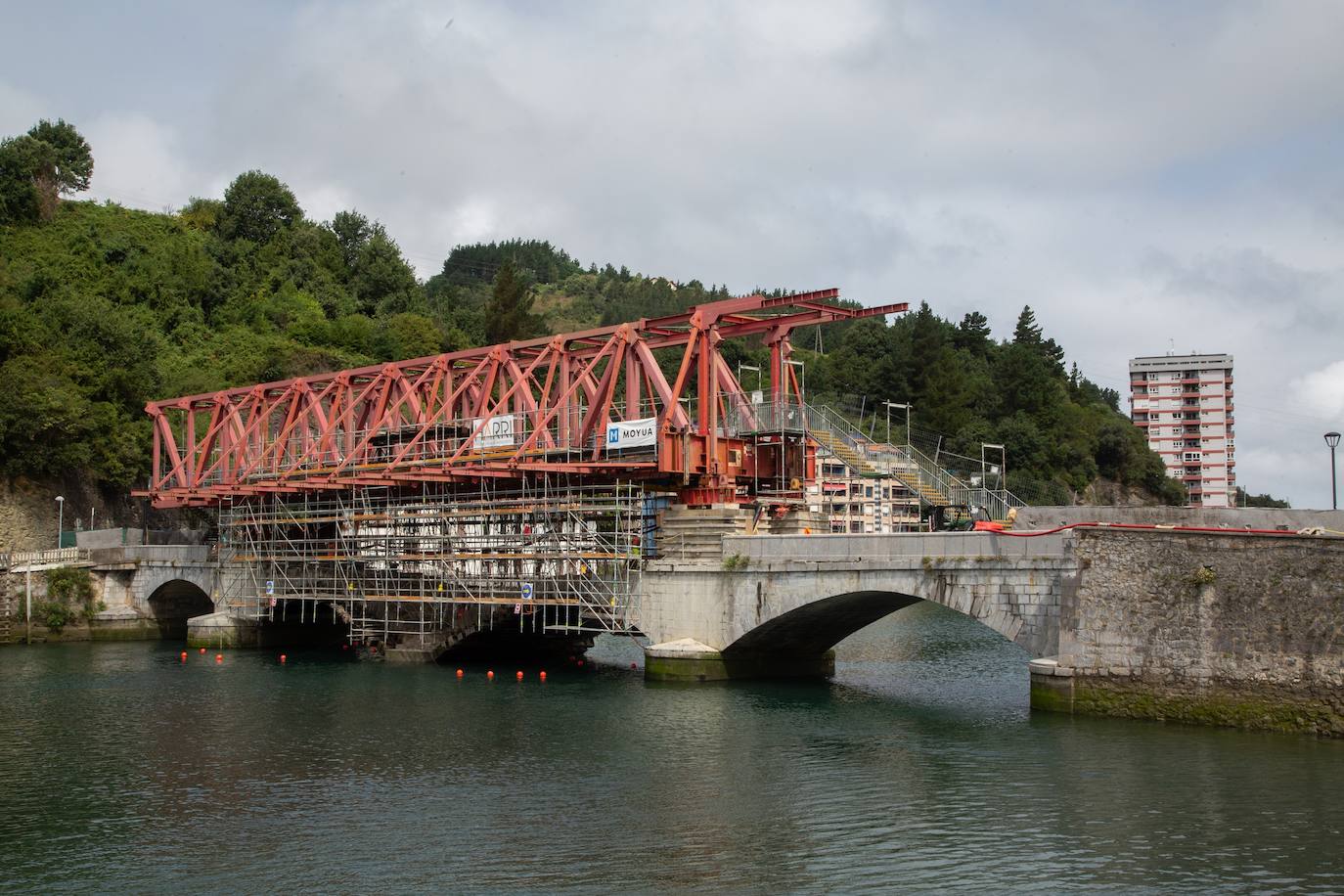 Fotos: Reconstrucción piedra a piedra