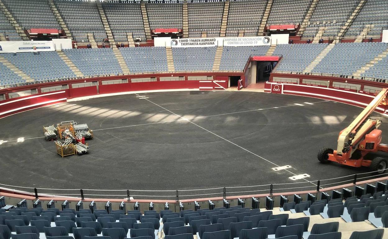 Vista del coso de Illunbe, ya desmontado como zona de vacunación.