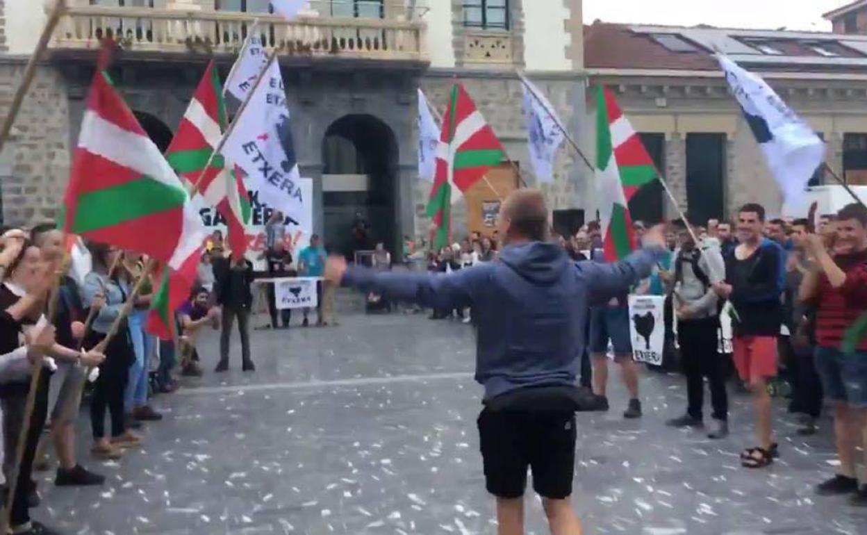 'Ongi etorri' en Amurrio. 