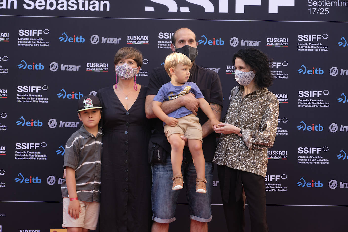 José Luis Rebordinos (Zinemaldi), Jaime Otamendi (Donostia Kultura), Bingen Zupiria (Departamento de Cultura) e Irene Larraza (Instituto Etxepare), en la presentación de las películas vascas que van a participar en el Festival.