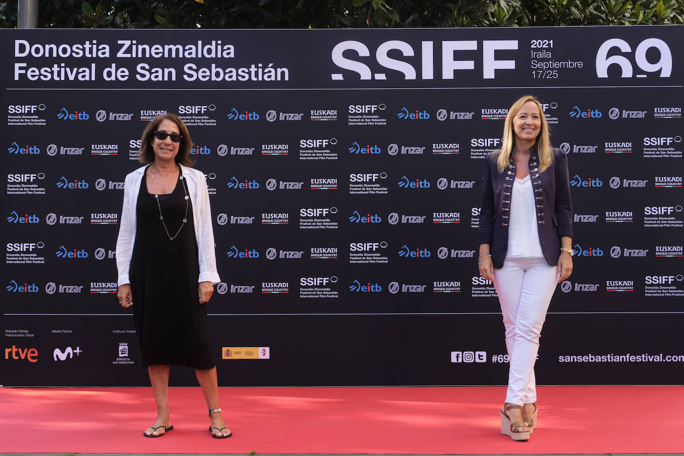José Luis Rebordinos (Zinemaldi), Jaime Otamendi (Donostia Kultura), Bingen Zupiria (Departamento de Cultura) e Irene Larraza (Instituto Etxepare), en la presentación de las películas vascas que van a participar en el Festival.