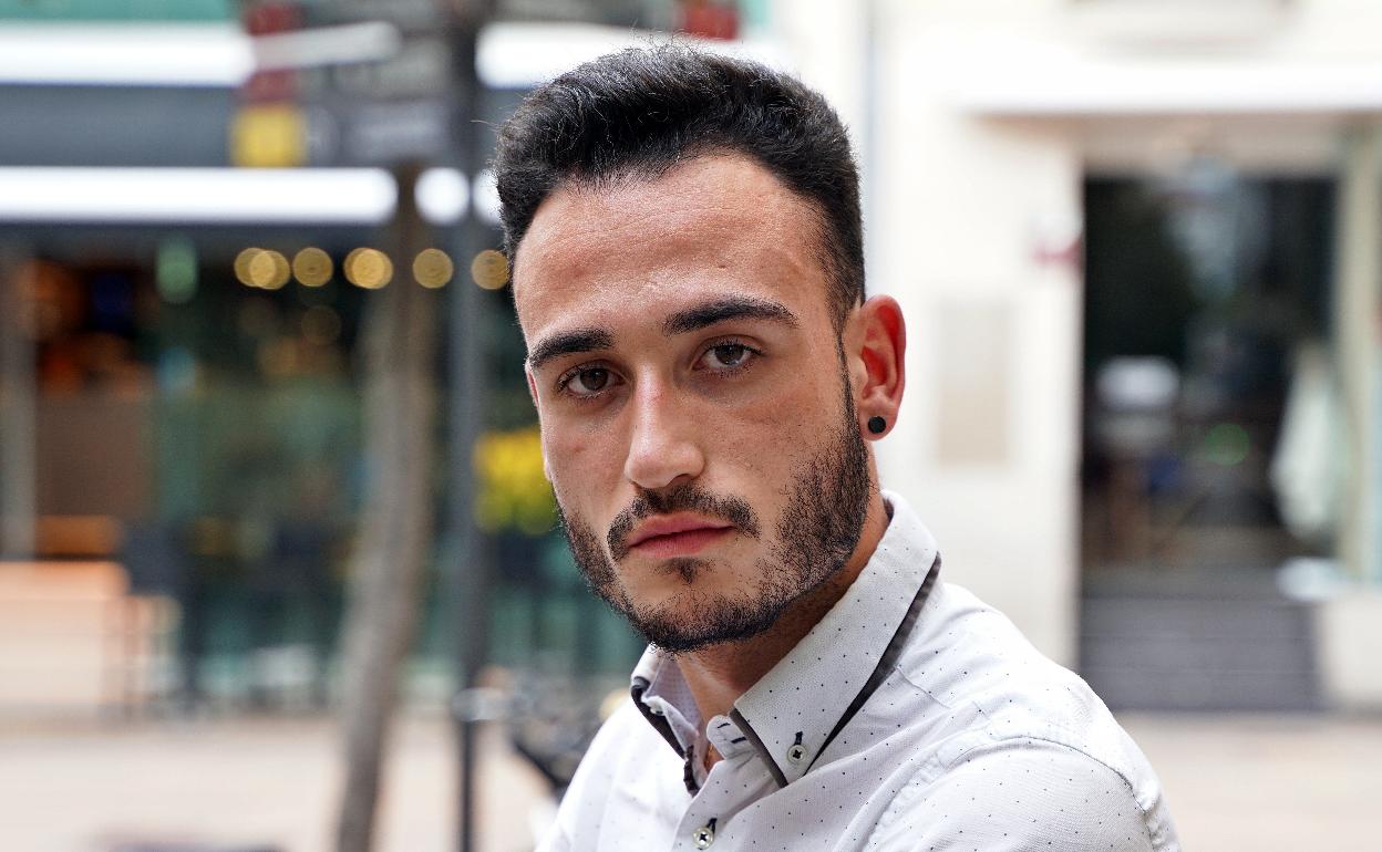 Ander García Oñate, militante del PP que fue agredido en una discoteca de Vitoria. 