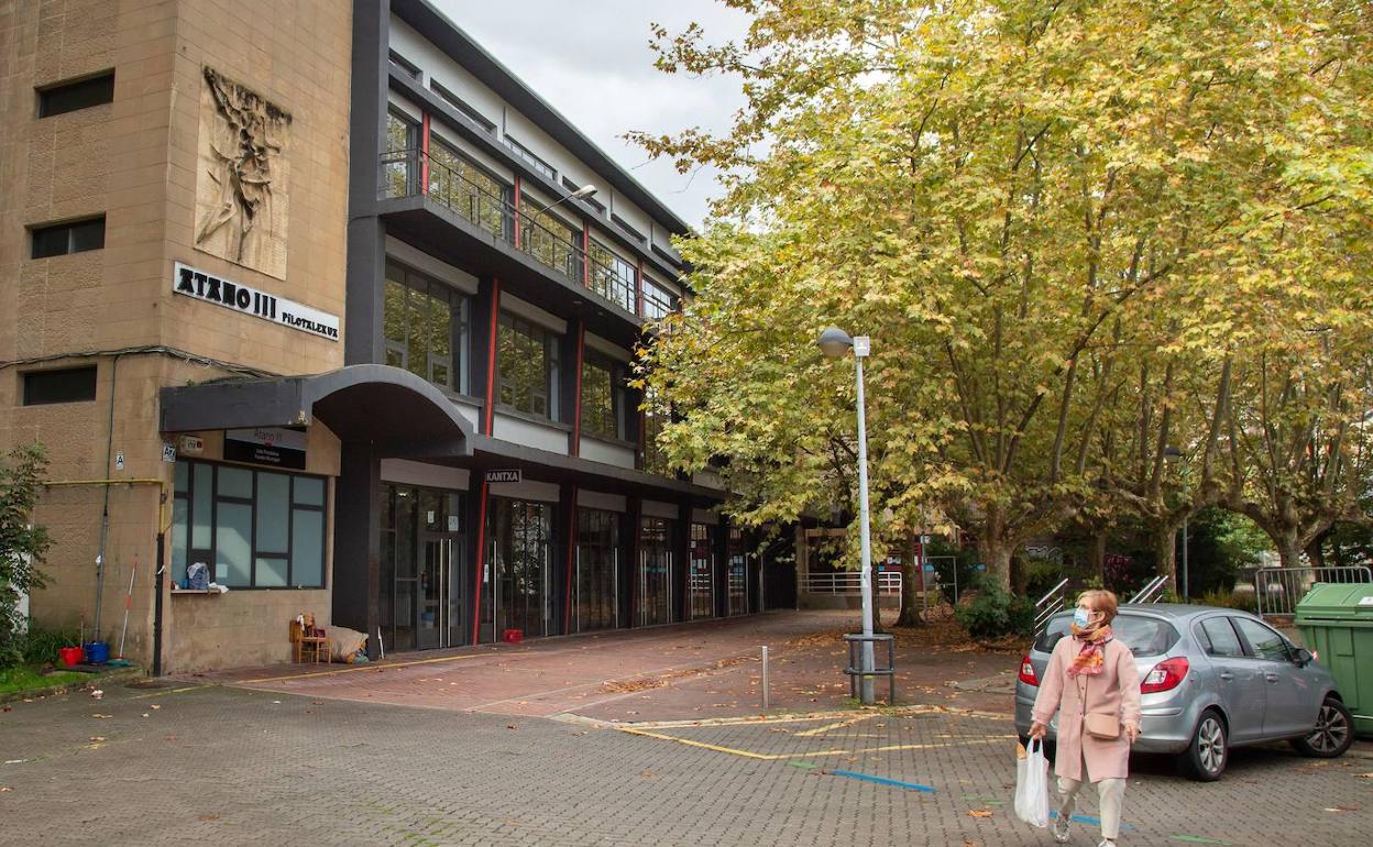 El frontón donostiarra acogerá la vacunación contra el virus a partir de finales de mes. 