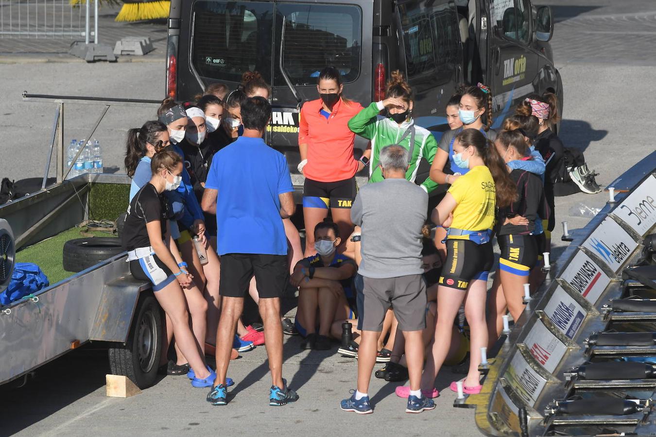 Fotos: Ambiente &#039;arraunlari&#039; a 24 horas del día grande de La Concha