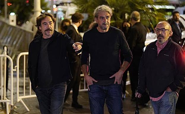 Javier Bardem llegó anoche al María Cristina. Hoy presenta a concurso 'El buen patrón'. 
