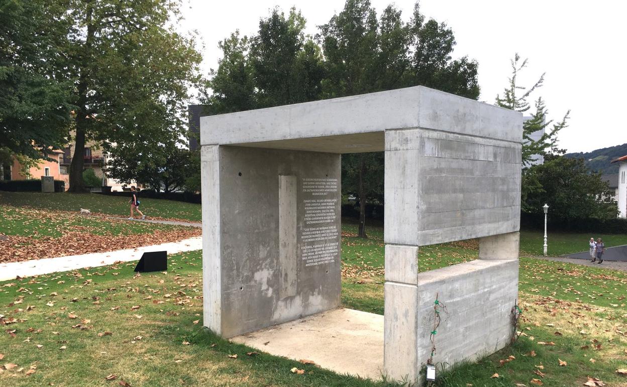 La escultura, instalada junto al palacio del parque de Aiete. 