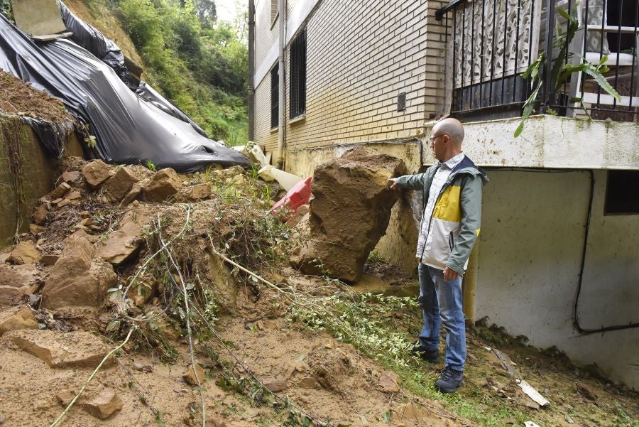 Fotos: Los vecinos de Ulia temen los desprendimientos