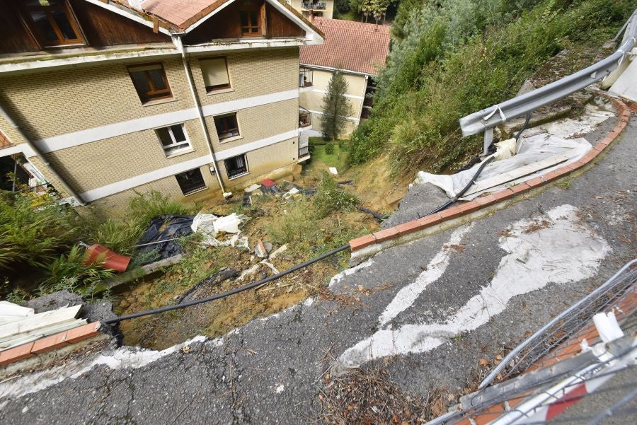 Fotos: Los vecinos de Ulia temen los desprendimientos