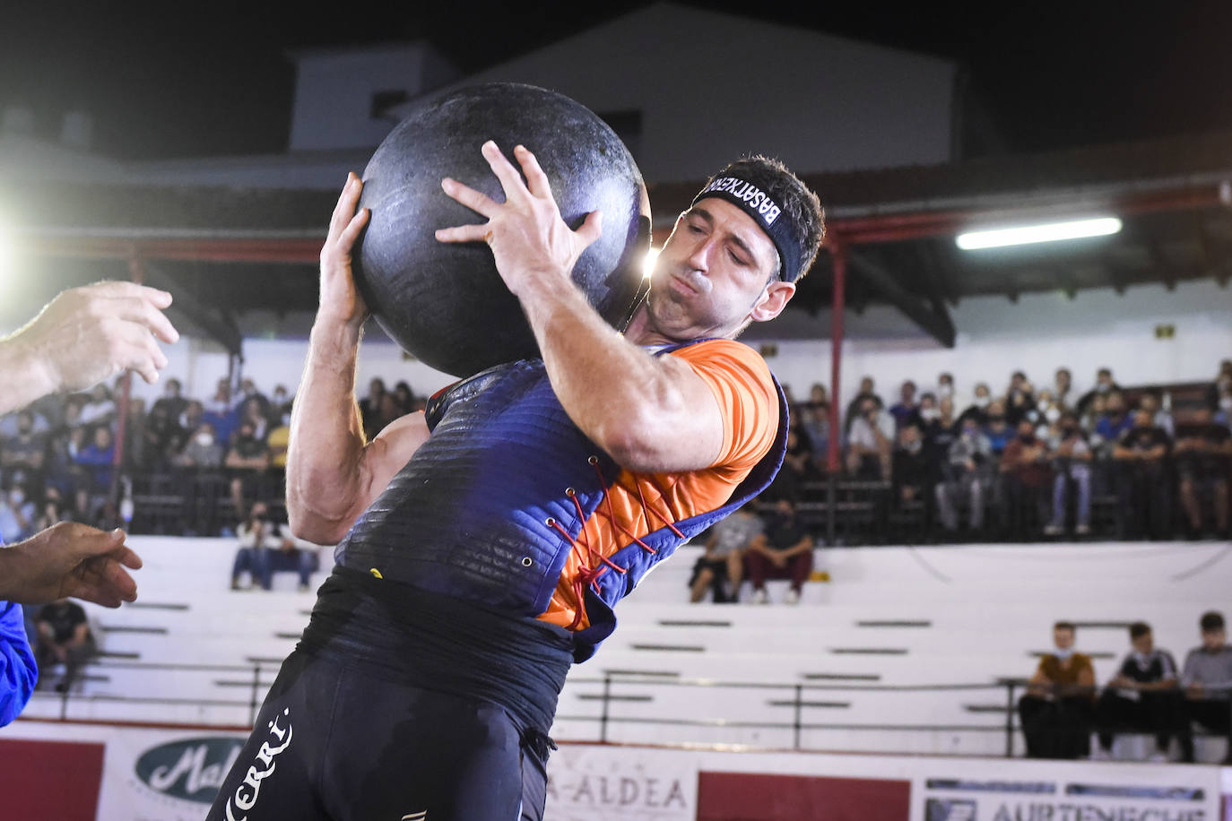 Fotos: &#039;Izeta VI&#039; se proclama campeón de la cuarta edición del Pentatlón Vasco