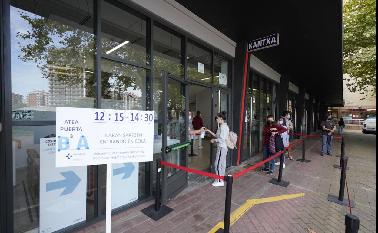 Las puertas del Atano III han abierto sus puertas este viernes.