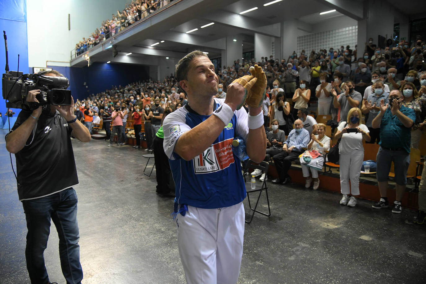 Fotos: Aimar Olaizola se despide del Atano III