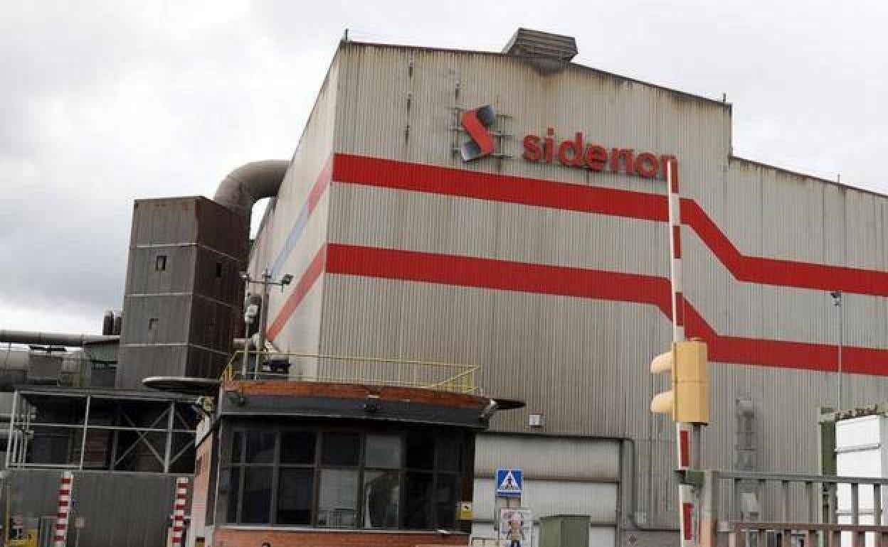 Sidenor parará la actividad 20 días por la desbocada escalada de la electricidad