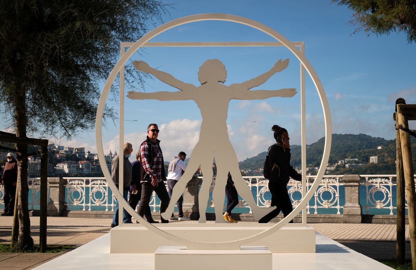 Fotos: Leonardo, vivo y vigente