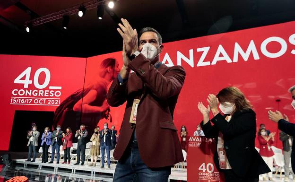 El presidente del Gobierno y Secretario General del PSOE, Pedro Sánchez en el congreso del PSOE en Valencia. 