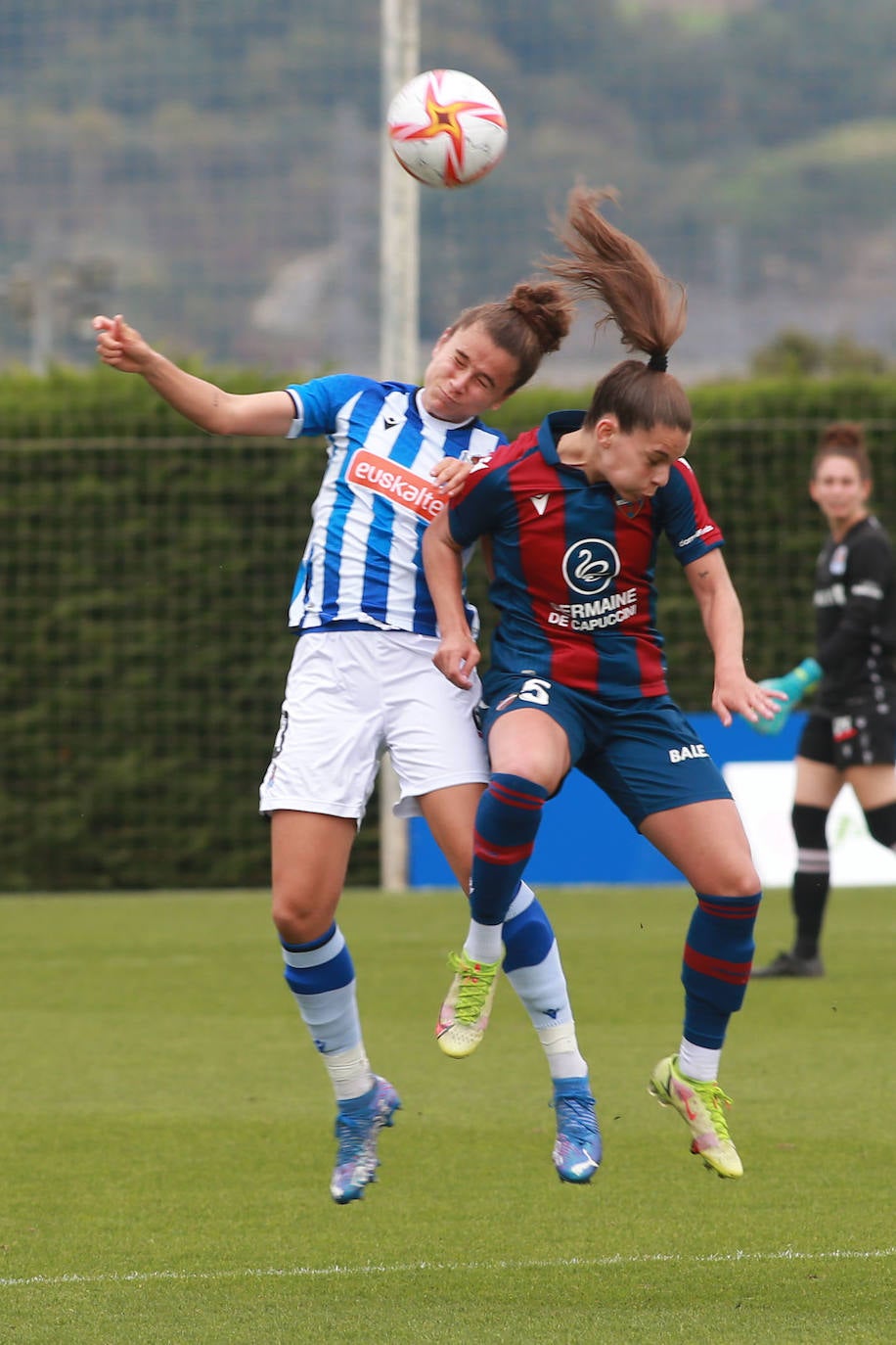 Fotos: La Real pierde su condición de invicta tras caer ante el Levante