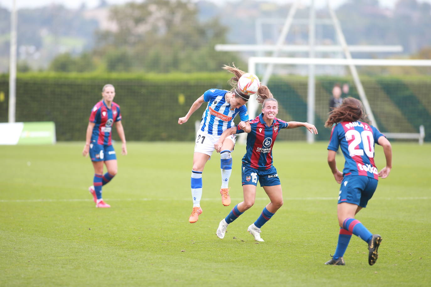 Fotos: La Real pierde su condición de invicta tras caer ante el Levante