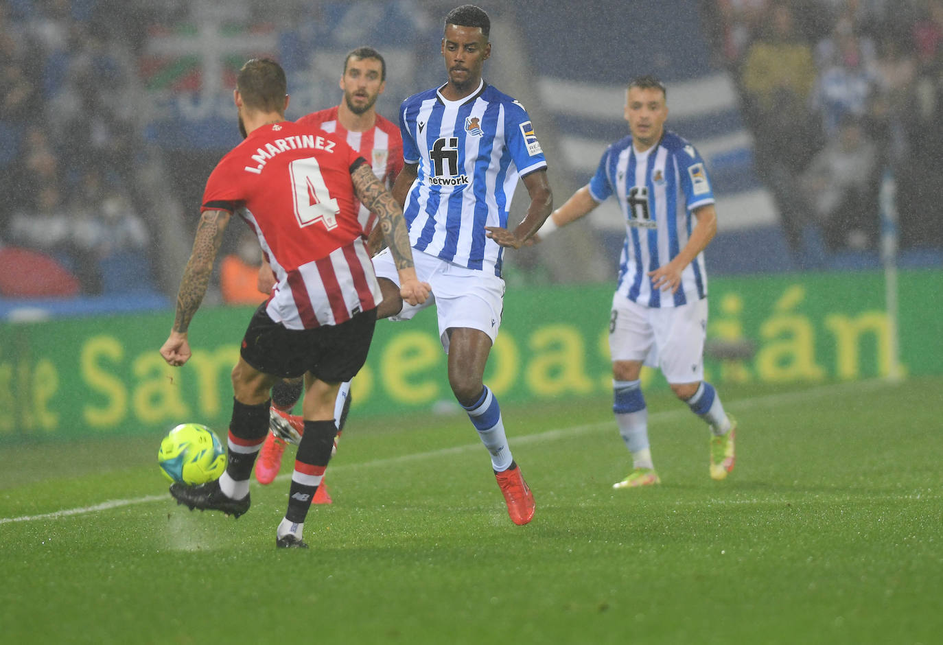 Fotos Real Sociedad - Athletic: Las mejores imágenes del derbi entre la Real Sociedad y el Athletic