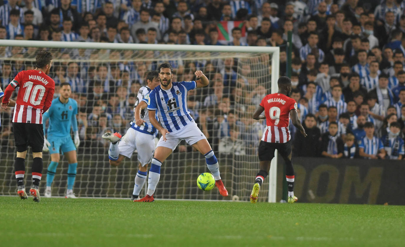 Fotos Real Sociedad - Athletic: Las mejores imágenes del derbi entre la Real Sociedad y el Athletic