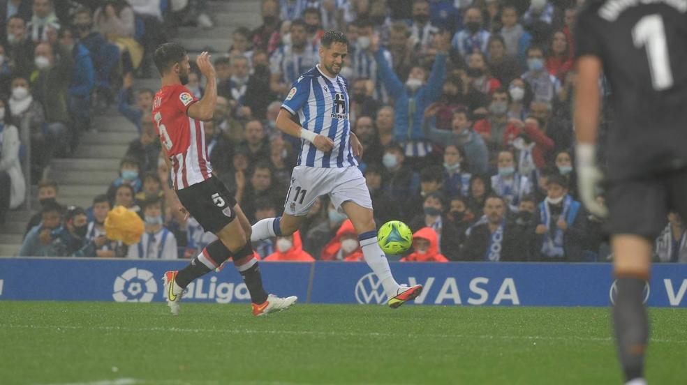 Las mejores imágenes del derbi entre la Real Sociedad y el Athletic
