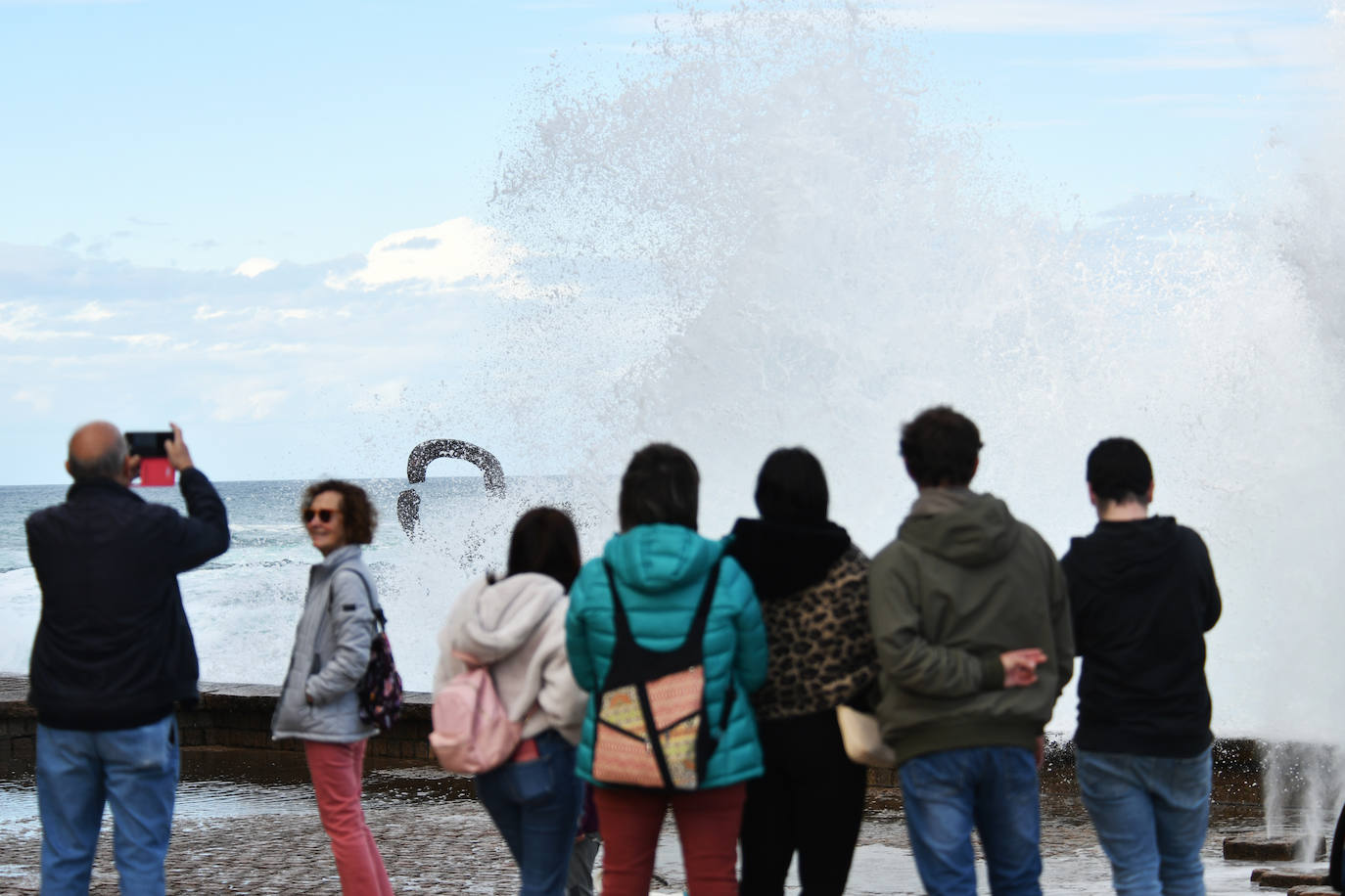 Fotos: Activan el aviso amarillo por galerna para esta tarde