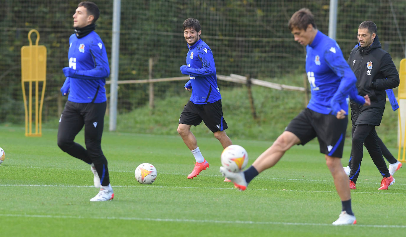 Fotos: Oyarzabal y Zubeldia, con problemas en el pubis, fuera de la lista para el Sadar